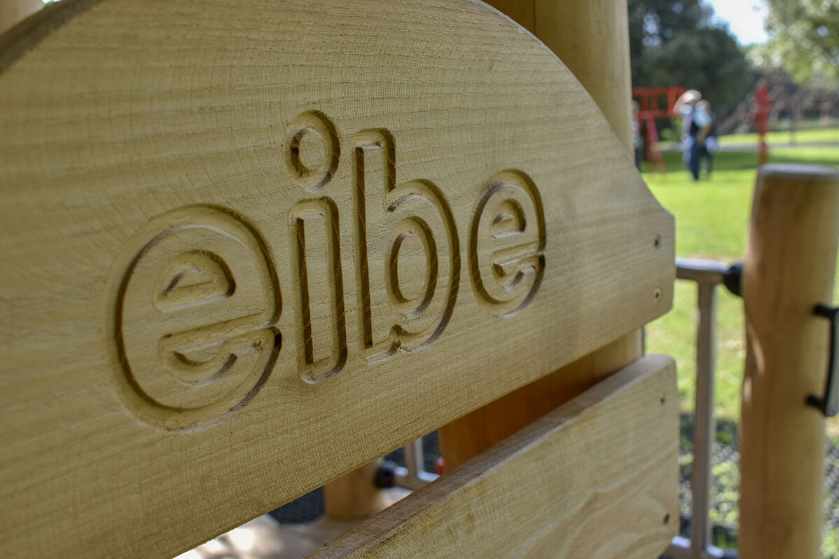 Holz mit eibe Logo